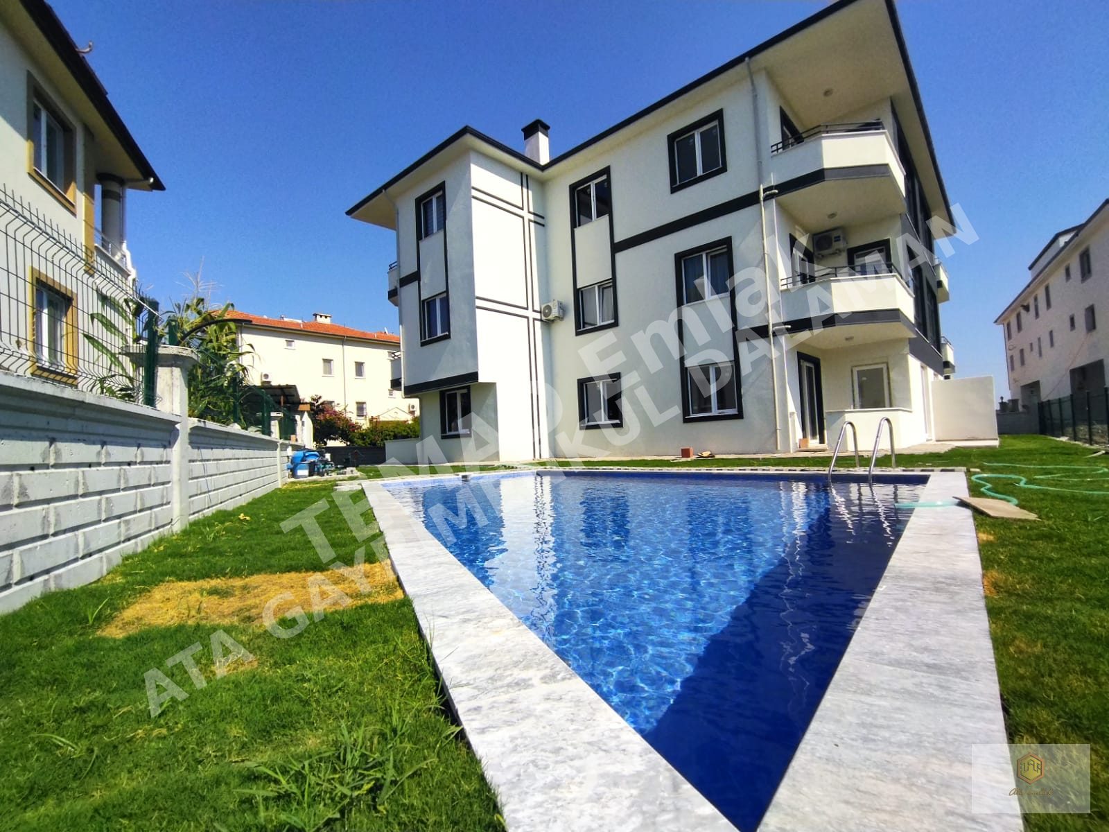 ATA GAYRİMENKULDEN HAVUZLU, EŞYALI 2+1 DAİRE SATILIK
