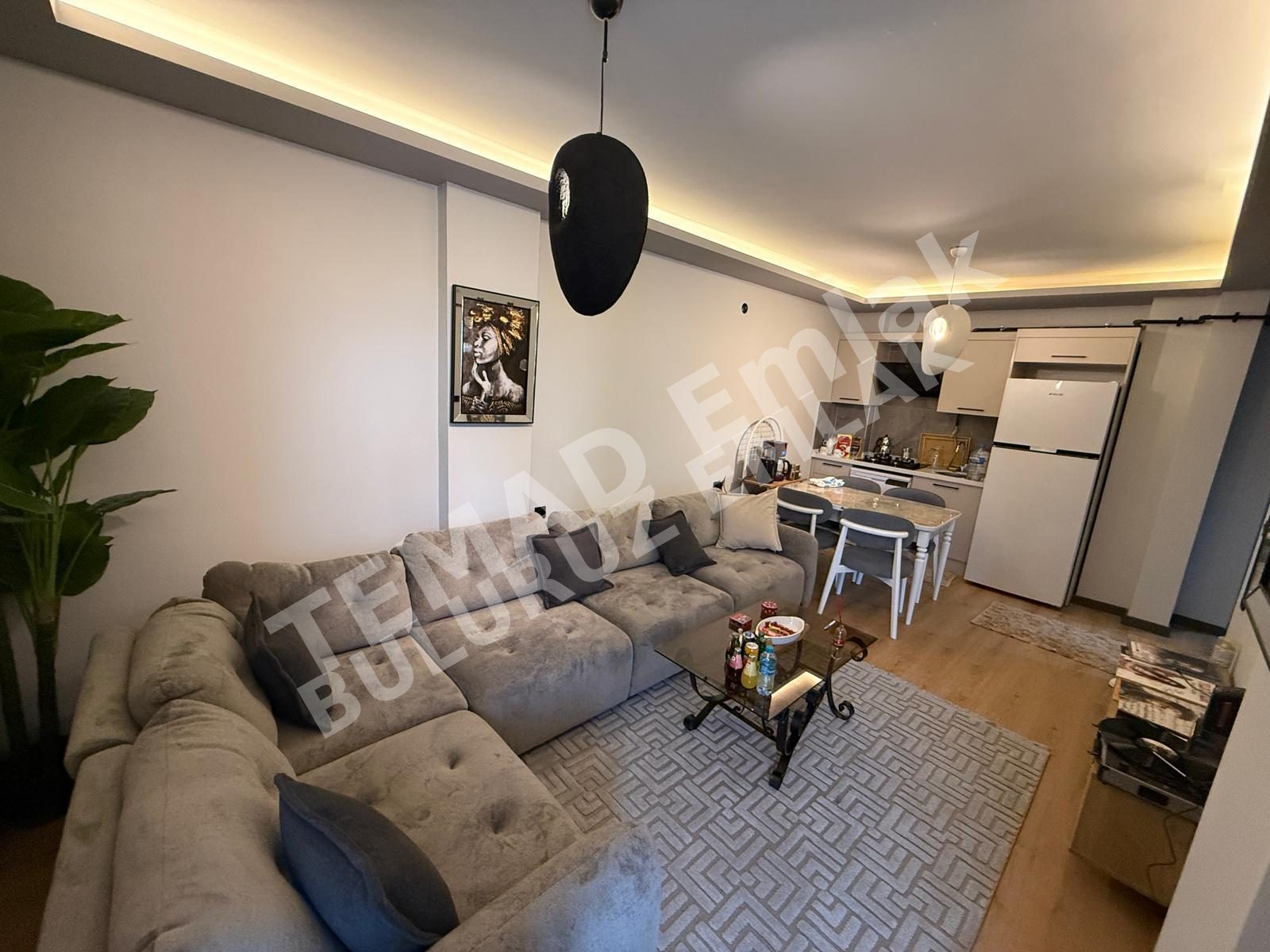 BULURUZ'DAN CUMHURİYET MAHALESİNDE LÜKS EŞYALI SATILIK DAİRE