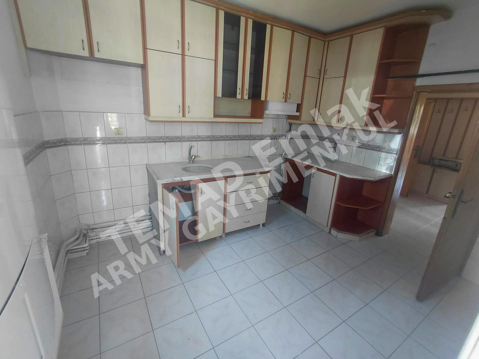 ISPARTA MERKEZ HIZIRBEY MAHALLESİNDE KİRALIK DAİRE