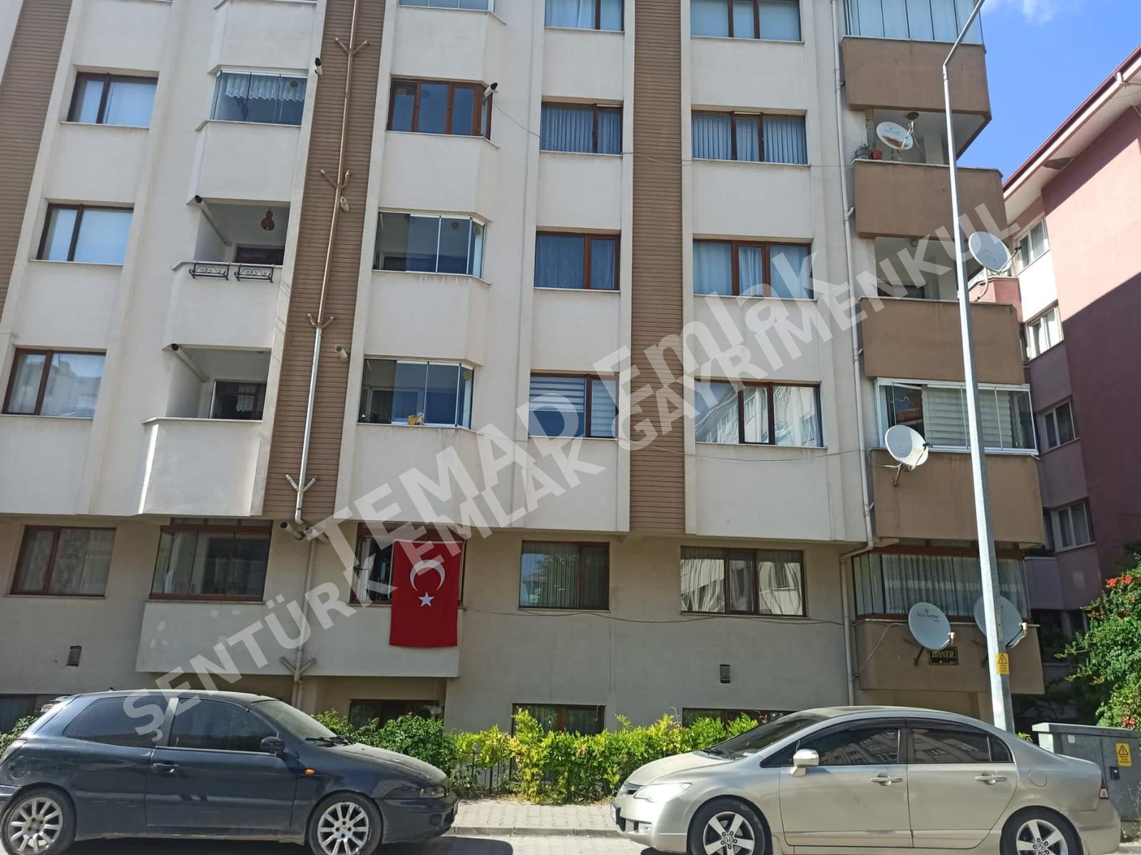 BAHÇELİEVLERDE 3+1 DAİRE