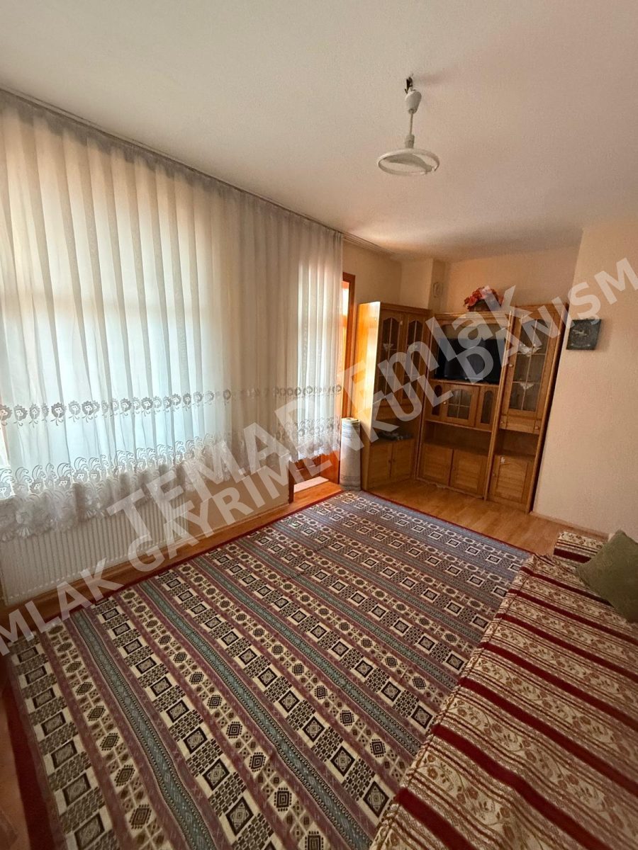 ISPARTA MERKEZ FATİH MAHALLESİNDE KİRALIK DAİRE.